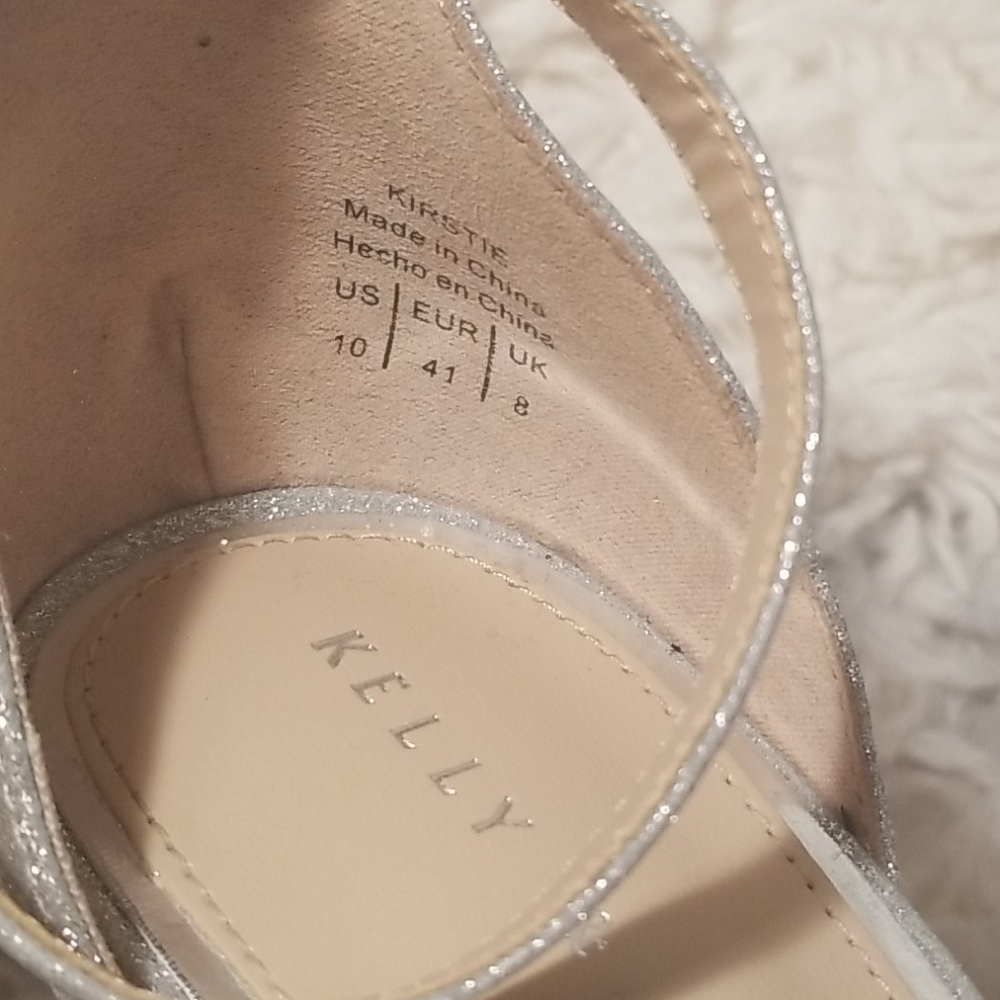 Shoes - Picture 3 of 5